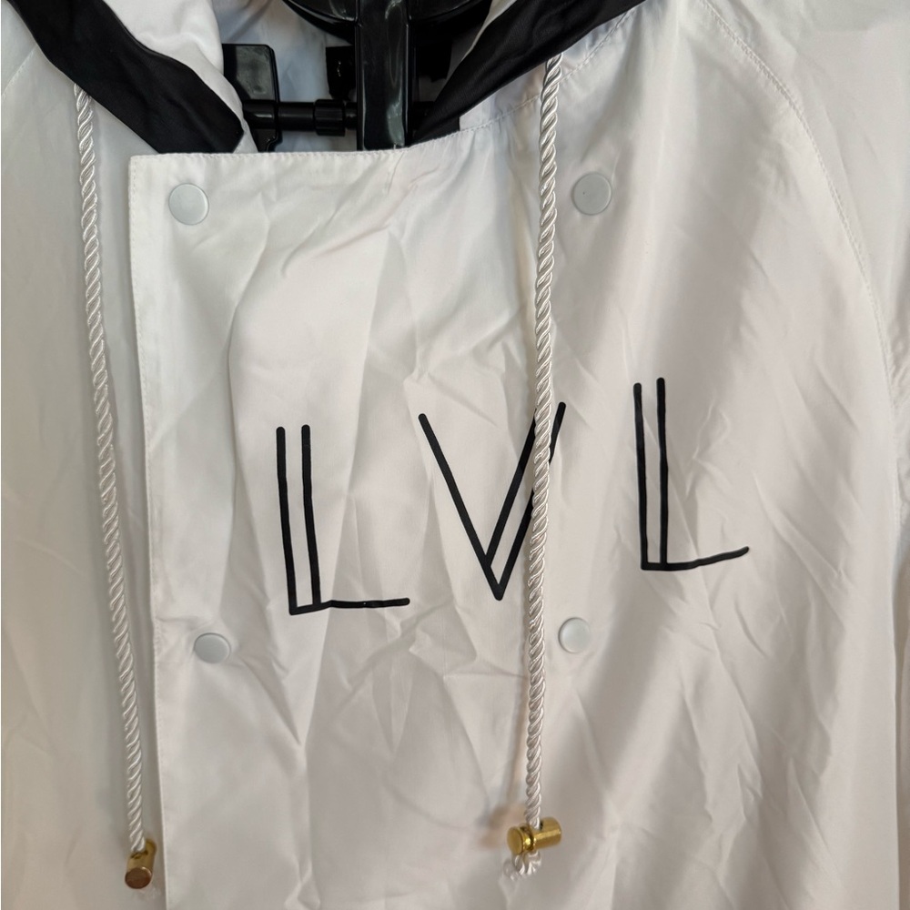 ‼️DEAL OF THE DAY LVL Men's White and Black Performance Jacket - Picture 3 of 9